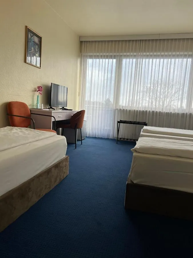 Hotel Am Flughafen Кёльн Германия