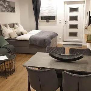 Airport Apartment Cologne